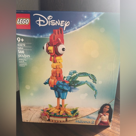 Lego Disney Moana 2 “Heihei” set! - Picture 2 of 4